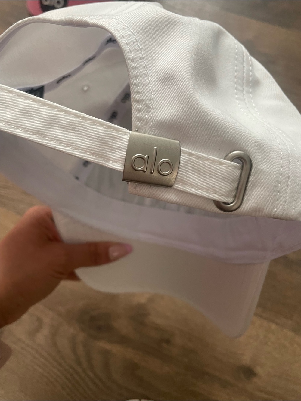 ALO Yoga  White Adjustable Strapback Hat with Metal Logo